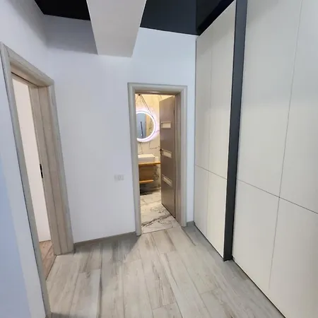 Building Stefan Ll ナボダリ